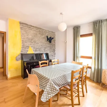Jacint, Apartment *